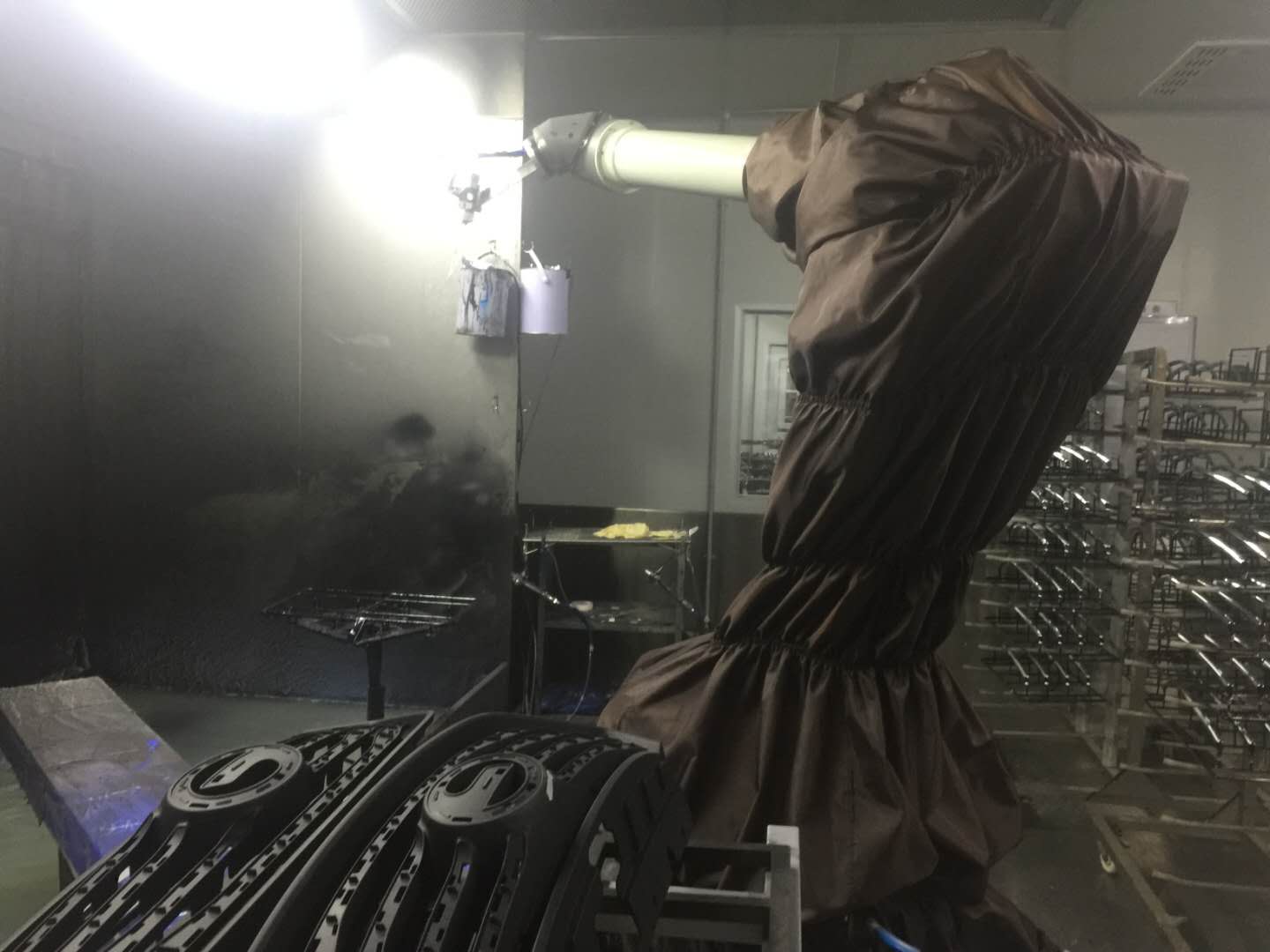 汽車外飾件涂裝